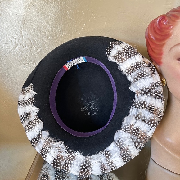ORNATE 1960s\' BLACK FELT UPTURNED WIDE BRIM HAT + BLACK.WHITE SPOTTED  FEATHERS main image 12